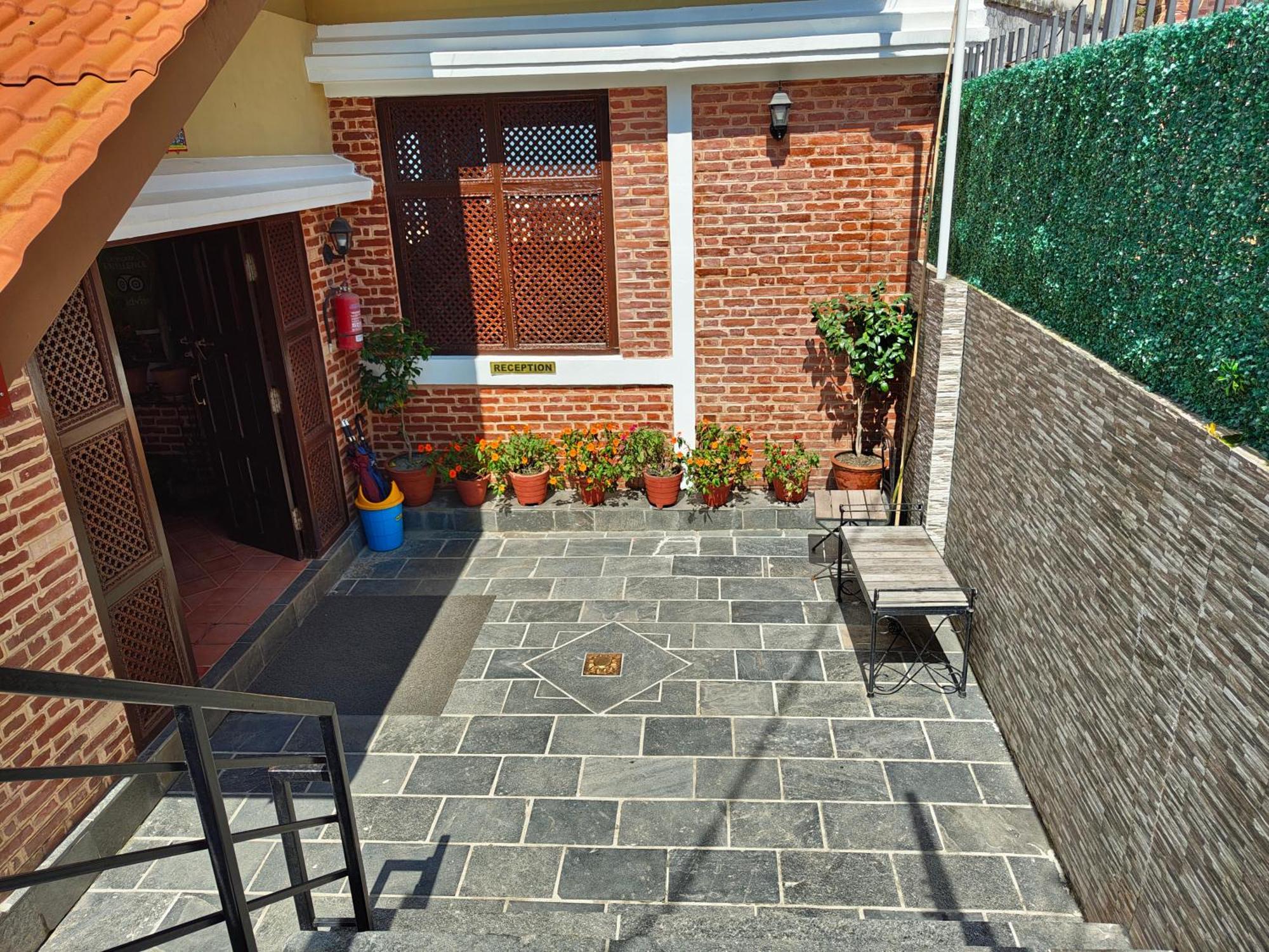 Hotel Himalayan Villa Nagarkot Exterior photo